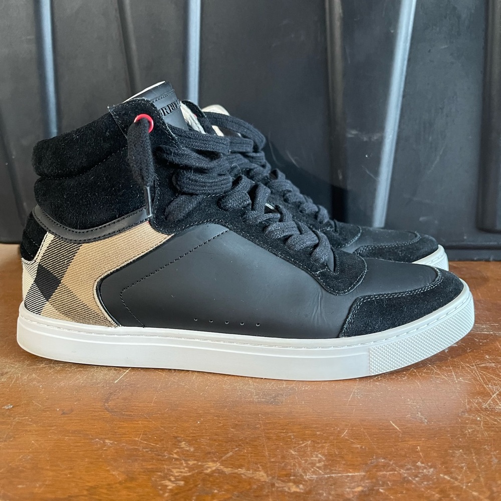Sz7 Burberry Black and Tan Checkered Sneakers EU 40 authentic